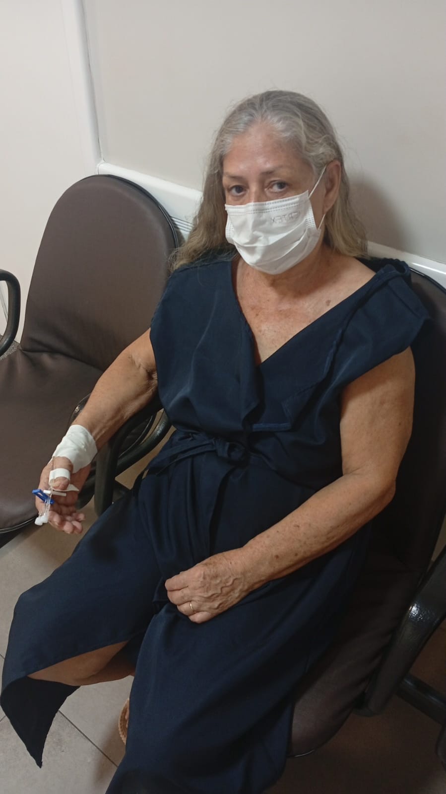 Vamos ajudar! Mulher com c�ncer precisa de ajuda para custear tratamento de alto custo